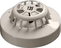 It has a bright led to indicate an alarm state. Series 65a 135 F Heat Detector With Flashing Led And Magnetic Test Switch By Apollo Fire Detectors Ltd