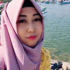 Should I load horse in rear stall for balance?