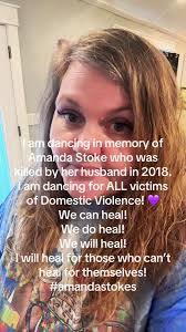 Amanda Sack's Instagram, Twitter & Facebook