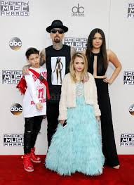 Do you like this video? Landon Asher Barker Travis Barker Alabama Luella Barker Atiana De La Hoya Redaktionelles Stockfotografie Bild Von Schacht Beruhmt 135590742