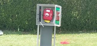 En hjertestarter kan redde liv! Hurtig Hjaelp Er Dobbelt Hjaelp Mastruphoj I Stovring Har Nu Ogsa Sin Egen Hjertestarter Vores Avis