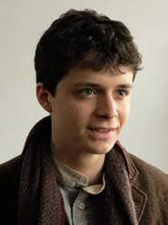 Gilbert has black curly hair, hazel eyes and is average in height. Anne Episodenguide Streams Und News Zur Serie