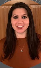 Misty Hatch's Instagram, Twitter & Facebook