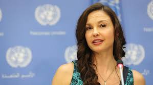 Apr 25, 2021 · ashley judd is sharing an update on her recovery after shattering her leg in february in the democratic republic of the congo. Ashley Judd Accident Actress Shattered Leg In African Jungle Cnn
