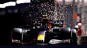 El piloto mexicano checo pérez ve como se alejan sus posibilidades de mantenerse con un asiento para la temporada 2021, después que su equipo racing point lo dejará sin opciones para el 2020 y. Checo Perez Rozando Literalmente El Muro En El Gp De Monaco De F1 La Imagen Que Dejo Impresionado A Antonio Lobato Dazn News Espana