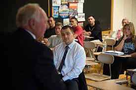 Former Wall Street Titan Speaks to Students