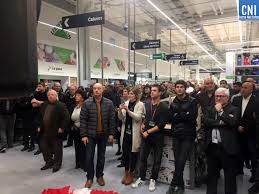 A leroy merlin pode ajudar você em todas as etapas de sua obra. Leroy Merlin A Ajaccio Leroy Merlin Ajaccio Galerie Corse Net Infos Pure Player Corse