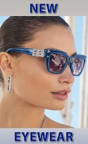 A quick reminder, TOMORROW we are hosting our Brighton Trunk Show from  12-3. Our representative will be here with a bunch of lovely new pieces you  can check out and try on.