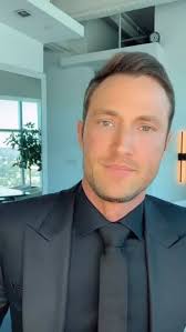 You can keep your liar’s ring 💍🙅‍♀️, #russellhartley