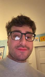 Anyone else dating this guy? His name is Luis. We been dating for a few  months but u can never be too sure He got a red bmw