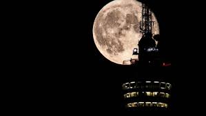 Doch wann ist eigentlich vollmond im jahr 2021? Supermond Uber Stuttgart Darum Ist Der Vollmond Heute Nacht So Besonders Stuttgart Stuttgarter Nachrichten