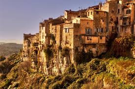 Nos villas, maisons, propriétés et appartements de luxe à vendre en côte d'azur. Immobilier Provence Alpes Cote D Azur 18 261 Maisons Et Appartements A Vendre