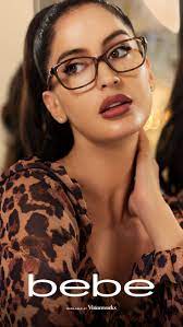 Subtle Or Stand Out Bebe Creates Strikingly Stylish Eyewear For Women Who Are Keen To Emphasize Their Individual Personality In 2021 Visionworks Poses Pretty Woman