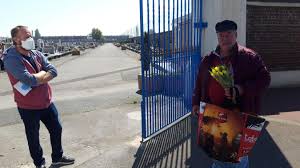 Chaque jour, à midi tapante, quatre candidats s'affrontent pour empocher les 30 000 euros de la cagnotte et décrocher l'étoile mystérieuse et ses cadeaux. Se Recueillir Est De Nouveau Possible A Calais