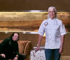 My good friend Grant MacPherson has just put out his new book called Viva  La Lobster! Every recipe is a delicious lobster dish with a photograph of  that same dish! Grant's take