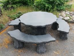 Steintische aus naturstein wie granit oder marmor werden in steinmetzbetrieben in handarbeit sie haben einen modernen garten und eine vorliebe für puristische und schnörkellose designs? T Ursprung Tische Nach Mass Granittische Gartentische Gartenmobel Granit Tisch Garten Tisch Nach Mass