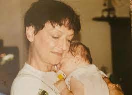 Nancy Seemann's Instagram, Twitter & Facebook