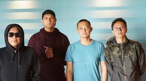 Articles forums publish tab pro. Kunci Chord Gitar Dan Lirik Lagu Terendap Laraku Dari Naff Coba Tuk Lupakan Bayangan Dirimu Tribun Wow
