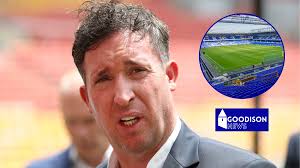 Robbie Fowler reacts to new Everton announcement