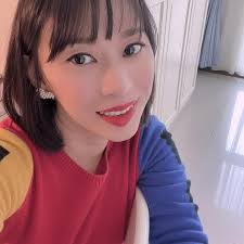 李婉萍營養師- 看到有人留言說吐司切邊會吃不飽，這是真的！ ⠀⠀ 吐司不切邊是33g，切邊後就變20g...