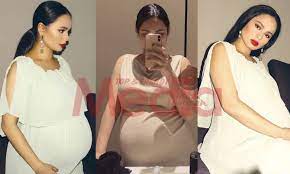 She is the first daughter of three siblings. Tunggu Detik Untuk Bergelar Ibu Izara Aishah Payung Foto Terkini Kehamilannya Media Hiburan