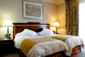 Experience a benchmark of spanish hospitality with the standards of the prestigious international brand intercontinental hotels & resorts. Hotel Castellana Intercontinental Hotel Madrid