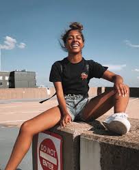 Addison has more energy and charli is kinda the better dancer but yea whatever. Charli D Amelio And Addison Rae Easterling S Recent Tiktoks Were Made By Dallas Creators Dallas Observer