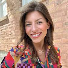 What are some restaurant venue recommendations in downtown Chicago for a  post-elopement dinner with an intimate and cozy atmosphere?