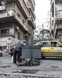 كل ينتظر دوره لالتقاط بعض حياة حتى لو كانت مرمية في الهاوية المهاجرين دمشق في 7 1 2017 mohajreen damascus on 7 1 2017 everyone awaits their damascus syria
