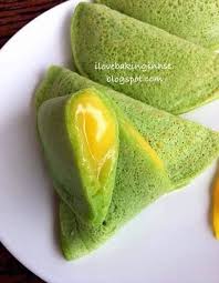 Banyaknya variasi rasa dari kue ini membuat pancake disukai oleh banyak orang, terutama kaum hawa. Resepi Dari Dapur Apam Perlis Bahan Inti 2 Biji Telur 2 Cawan Santan Cawan Gula 2 Sudu Besar Tepung Kastard 2 Sudu Besar Tepung Jagung 2 Helai Daun Pandan Secubit