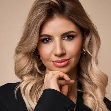 Lisa Stecker Luxury bridal Make-up Artist & Coach for Artists  (@lisa_ly_make_up) • Instagram photos and videos