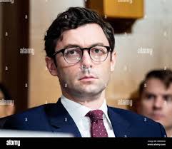 Jon ossoff hi-res stock photography and images