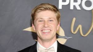 Robert Irwin errötet bei Fragen zu seinem Liebesleben