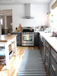 kitchen trend: no upper cabinets