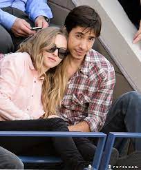 Feb 25, 2020 · two months later, justin attended a party to celebrate his dad's engagement to girlfriend chelsey rebelow. Here They Are Cuddling Again Justin Long Cuddling Celebrities