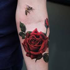 7 898 Curtidas 27 Comentarios Insigniatattoo No Instagram Check Out Drawmytattoo Us In My Bio And Bring Red Rose Tattoo Rose Flower Tattoos Red Tattoos