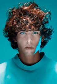 Sei un uomo e hai i capelli ricci? Tagli Capelli Uomo Moda Inverno 2020 Daily Man