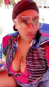 Ebony Mills's Instagram, Twitter & Facebook