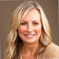 Liz Tylki's Instagram, Twitter & Facebook