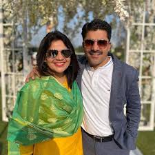 Rohit sardana was currently working for aaj tak. Bjxn1db3bojw9m