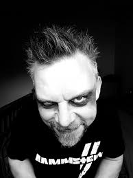 adrian harrold (@adihaz72)