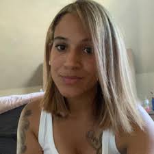 Can someone please tell me why she's sagging? She was standing tall since I  got her, this morning I woke up and she's drooping over.