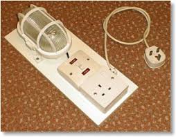 This makes the voltage at the base of the transistor too low to turn the. Series Lamp Limiter Circuit Electronics Repair And Technology News