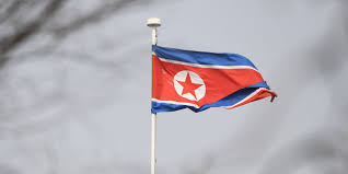 À l'occasion d'un défilé militaire organisé à pyongyang pour les 75 ans du parti au pouvoir, la corée du nord a dévoilé, samedi, un missile balistique. La Coree Du Nord Devoile Un Missile Balistique Intercontinental Geant