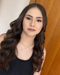 Espaço Larissa Flora 🦋 (@espacolarissaf) • Instagram photos and videos