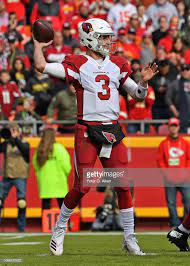 Quarterback Josh Rosen Of The Arizona Cardinals Throws A Pass Against Arizona Cardinals Cardinals Football Cardinals