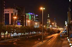 Saudi arabia latest news about full lockdown and 24 hours curfew 24 saudi news. Saudi Arabia Extends Curfew As Coronavirus Cases Reach 900 Arab News