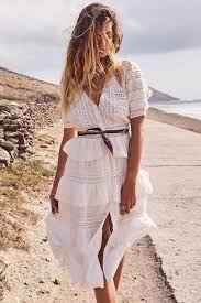 Una sensualità delicata esalta la tua femminilità e rivela un'attitude chic, perfetta per ogni occasione. 12 Vestiti Lunghi Estivi Moda Estate 2018