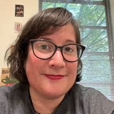 Laura Alamillo's Instagram, Twitter & Facebook