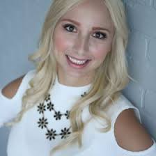 Elly Williams (ellyvegas)